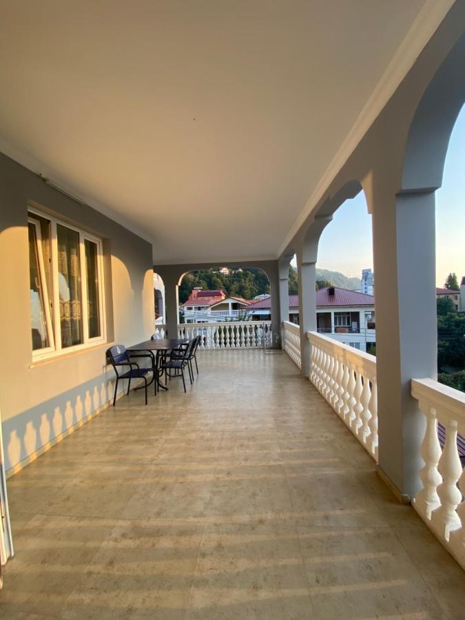 Beliy Dom Hotel Квариати Екстериор снимка