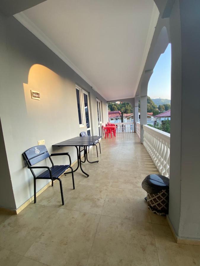 Beliy Dom Hotel Квариати Екстериор снимка