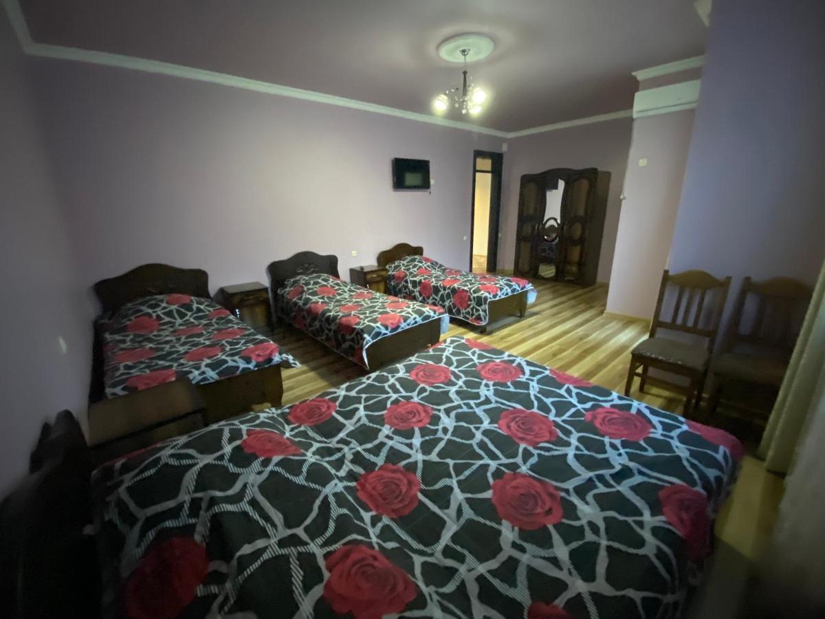 Beliy Dom Hotel Квариати Екстериор снимка